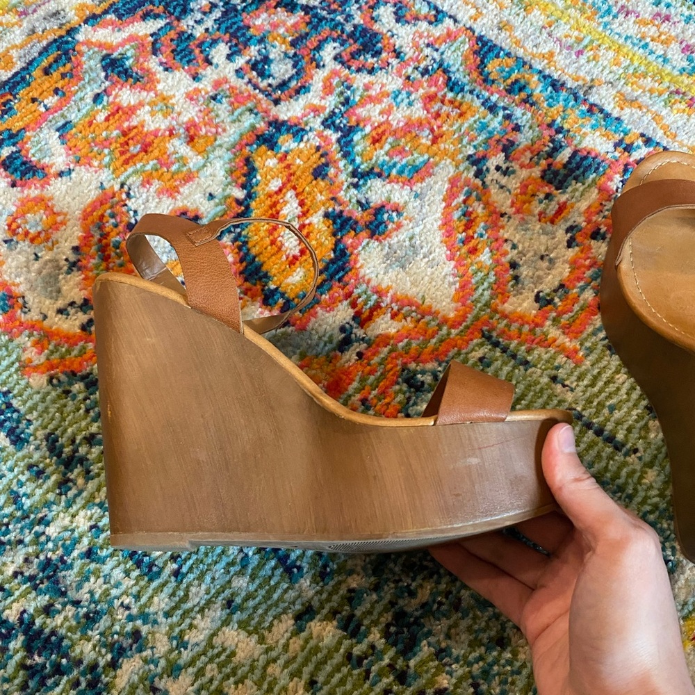 Platform heels - Picture 4 of 10